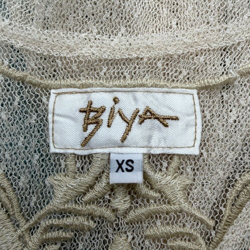 Biya by Johnny Was Embroidered Mesh Handkerchief Hem Top- Size XS - Picture 3 of 4